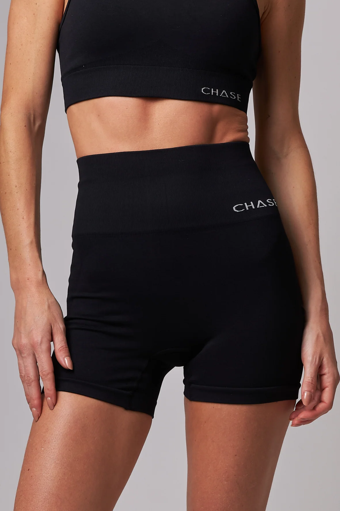 Short Pure Seamless Black