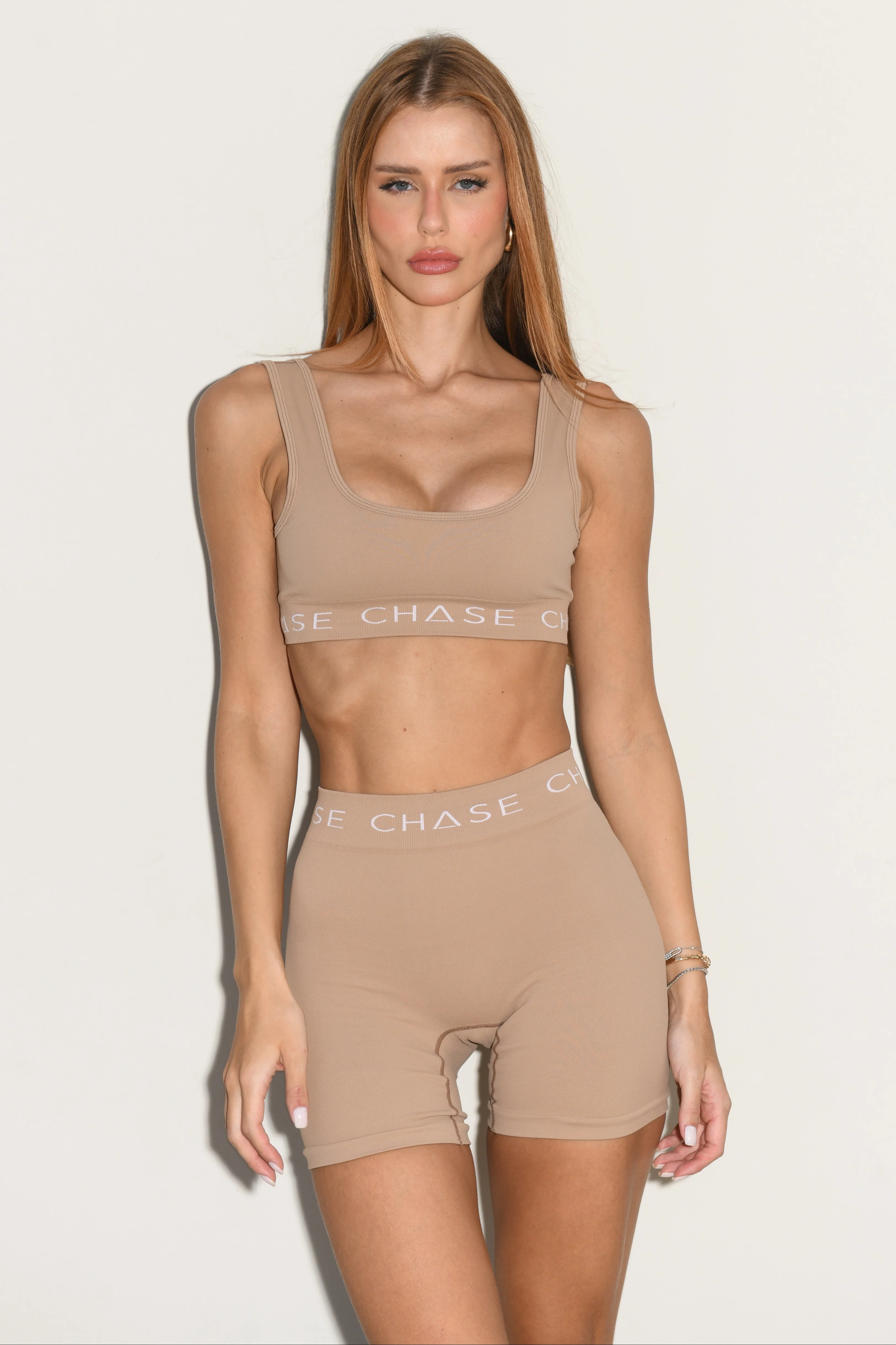 Top Signature Seamless Amphora