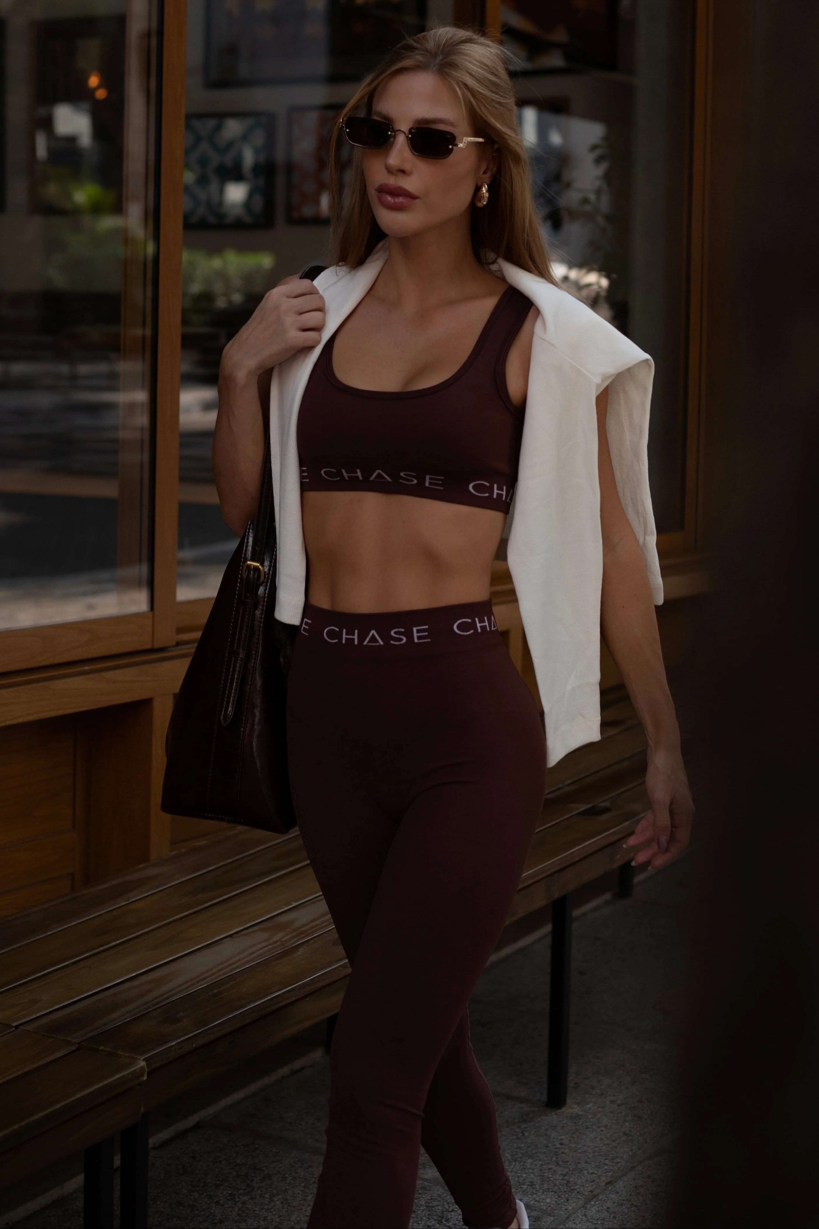 Top Signature Seamless Dark Brown - Image 5